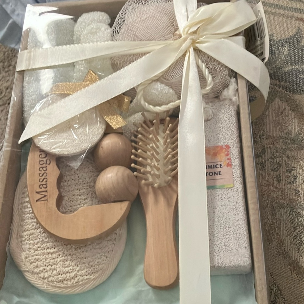 7 piece bath set brand new